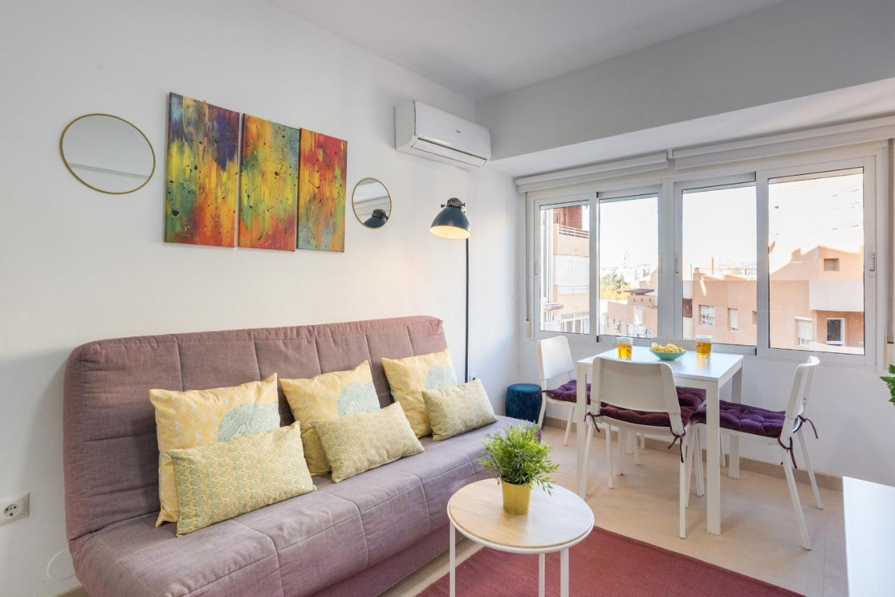 شقة Mp6-Cathedral Views Apt Right On The Beach مالقة المظهر الخارجي الصورة